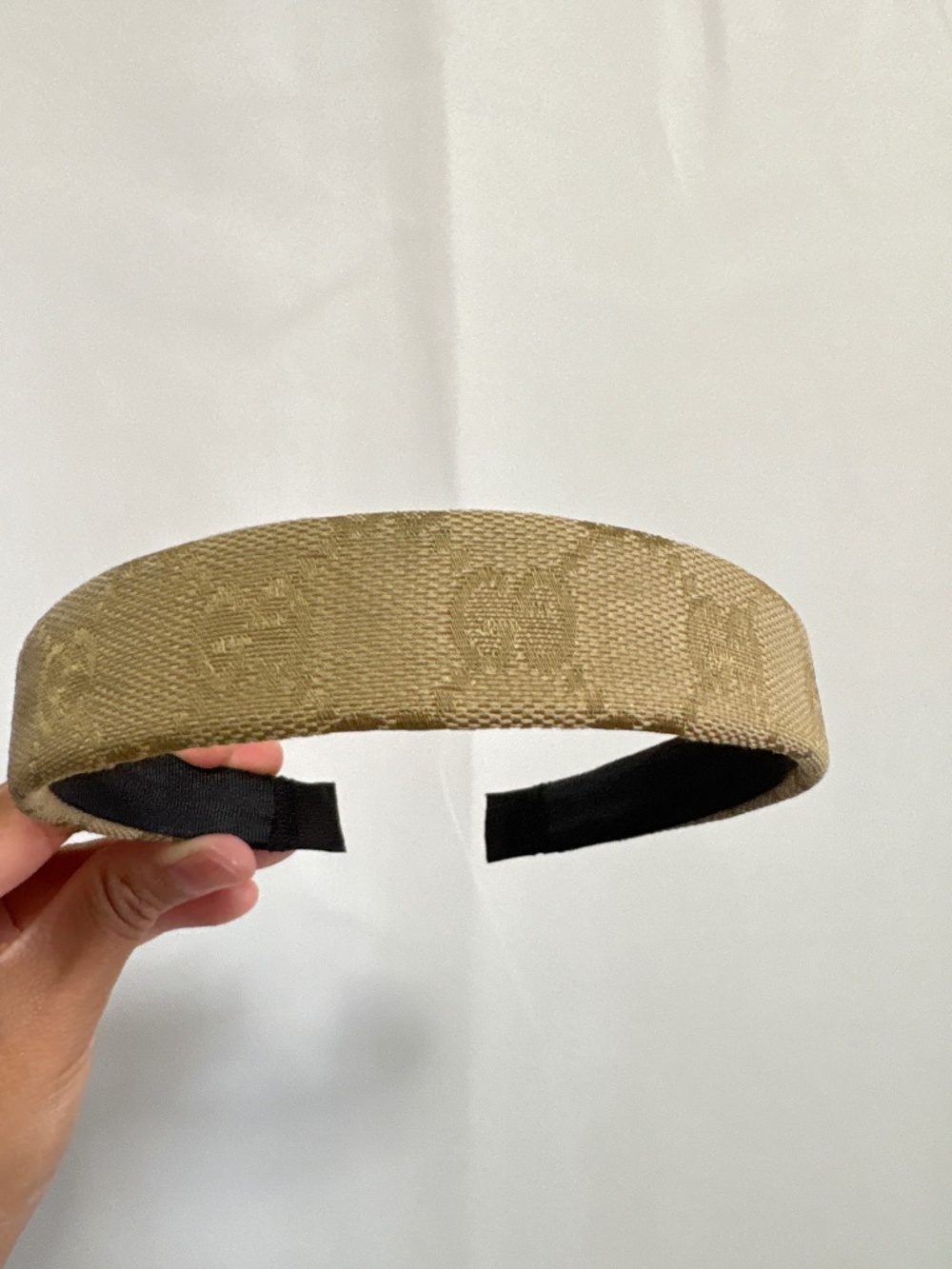 Up cycled Gucci Headband - Picture 6 of 8